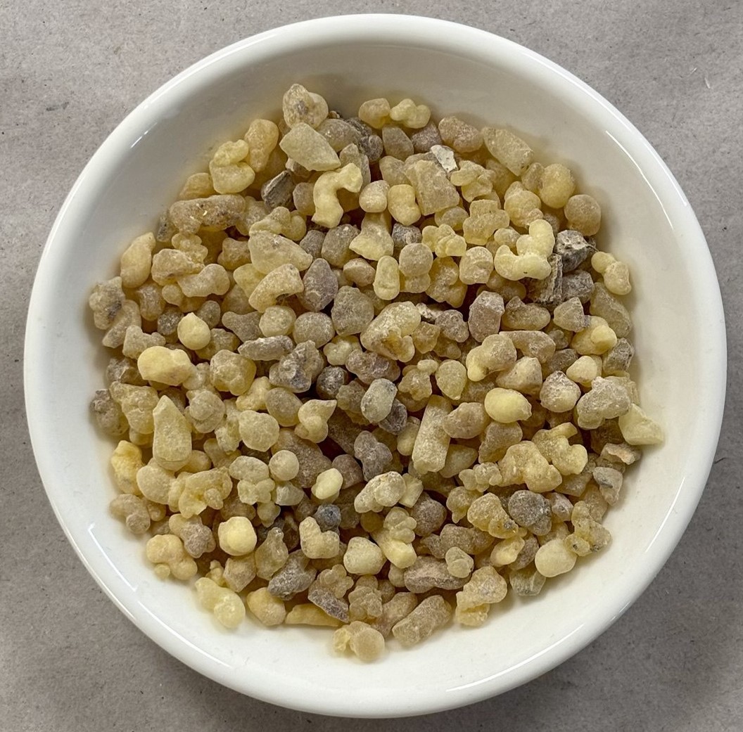 100% természetes, peasize minőség - az eritreai tömjénnél sokkal gyümölcsösebb, lágyabb illattal